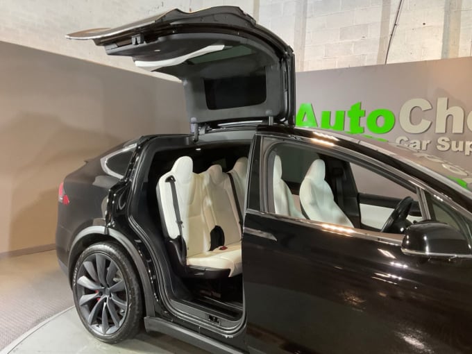 2025 Tesla Model X