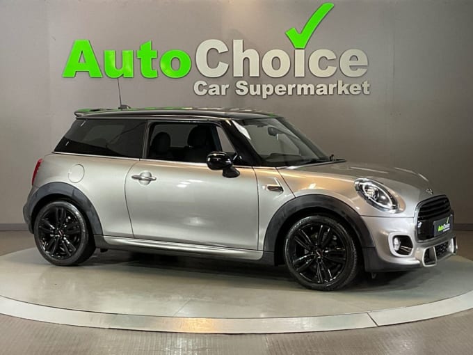 2025 Mini Hatch