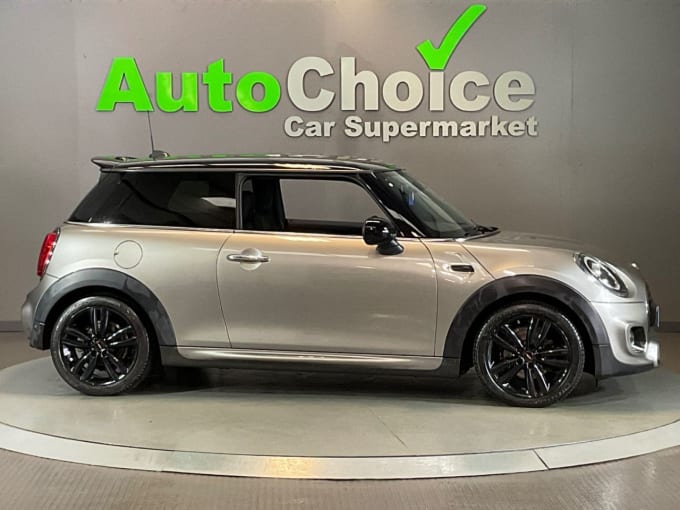 2025 Mini Hatch