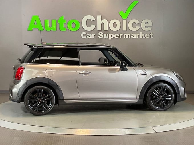 2025 Mini Hatch