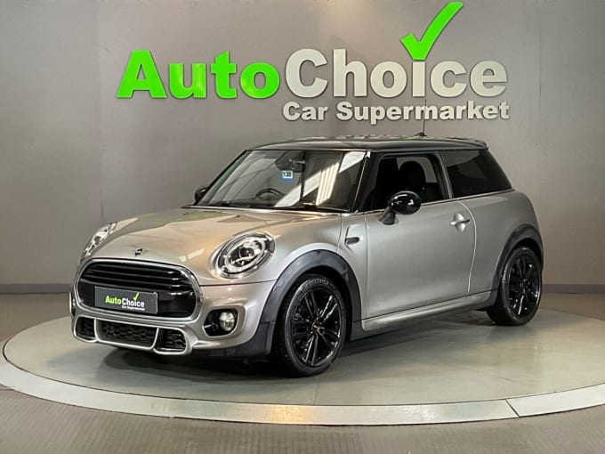 2025 Mini Hatch