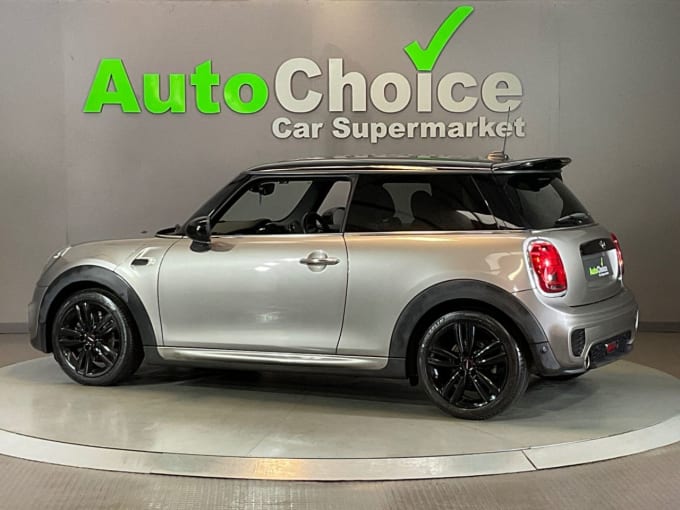 2025 Mini Hatch