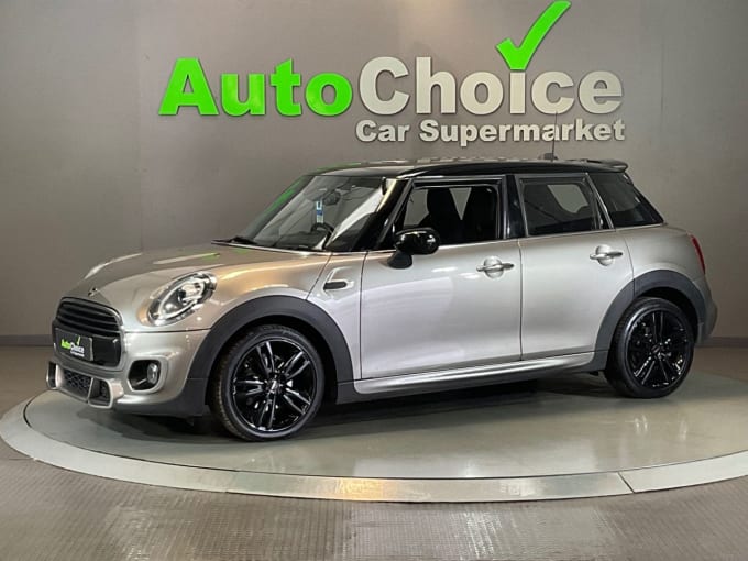 2025 Mini Hatch