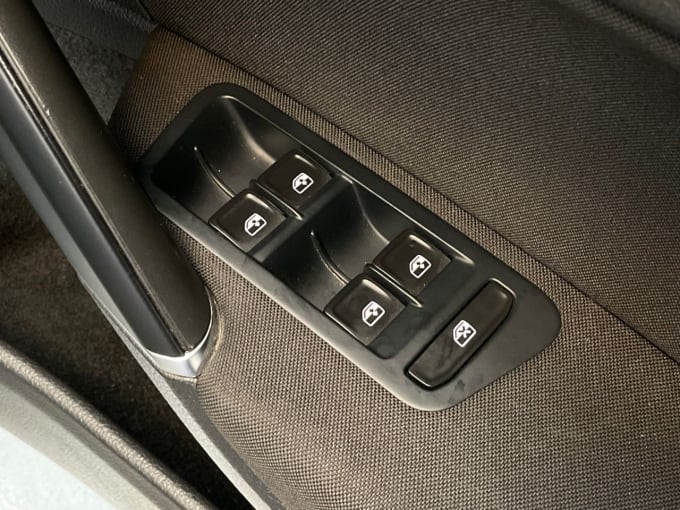 2025 Volkswagen E-golf