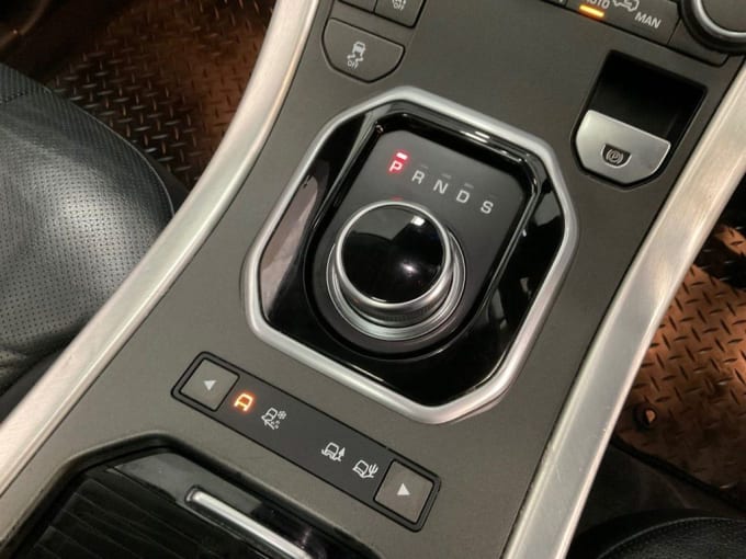 2025 Land Rover Range Rover Evoque