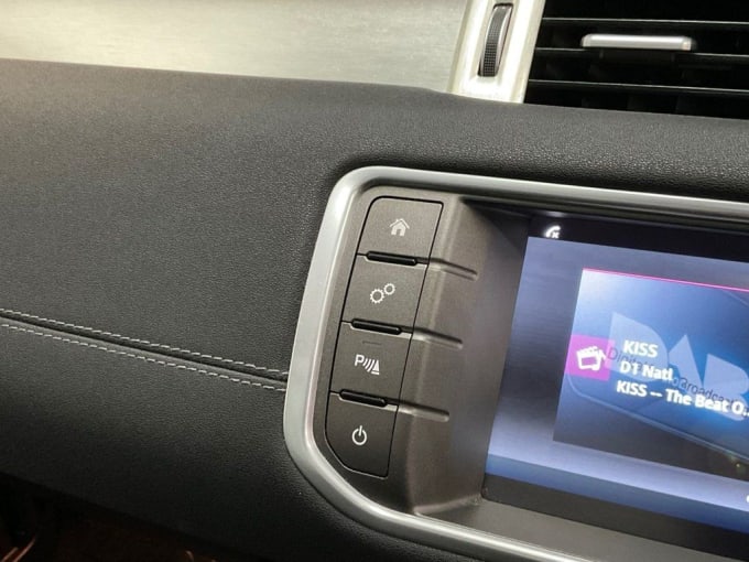 2025 Land Rover Range Rover Evoque