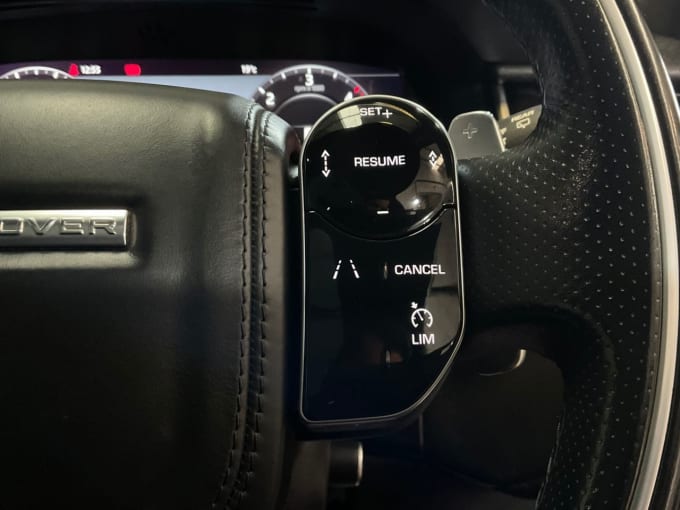 2025 Land Rover Range Rover Velar