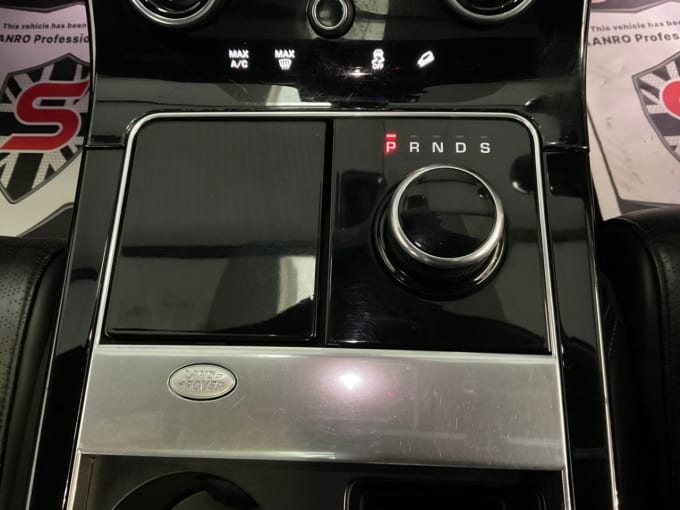2025 Land Rover Range Rover Velar