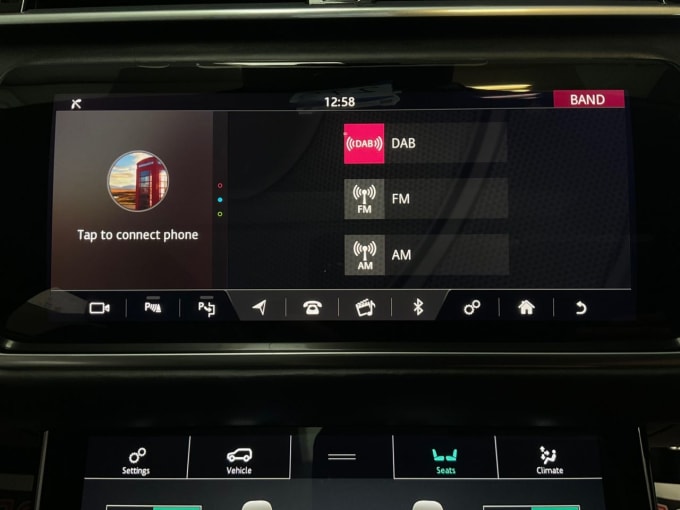 2025 Land Rover Range Rover Velar