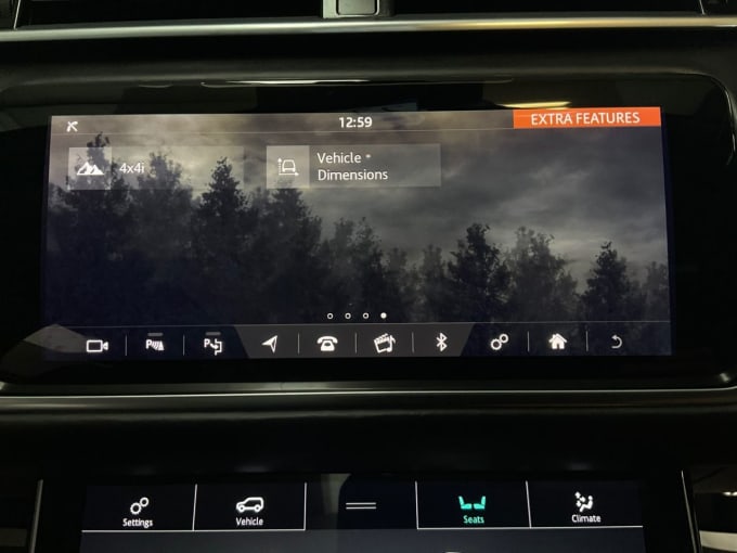 2025 Land Rover Range Rover Velar