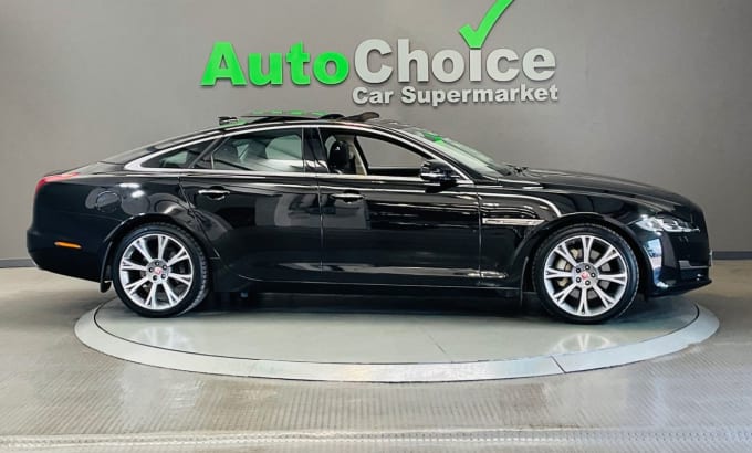 2025 Jaguar Xj