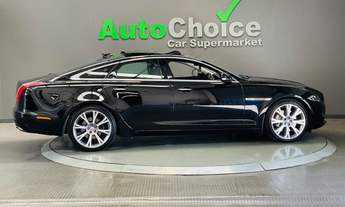 2025 Jaguar Xj