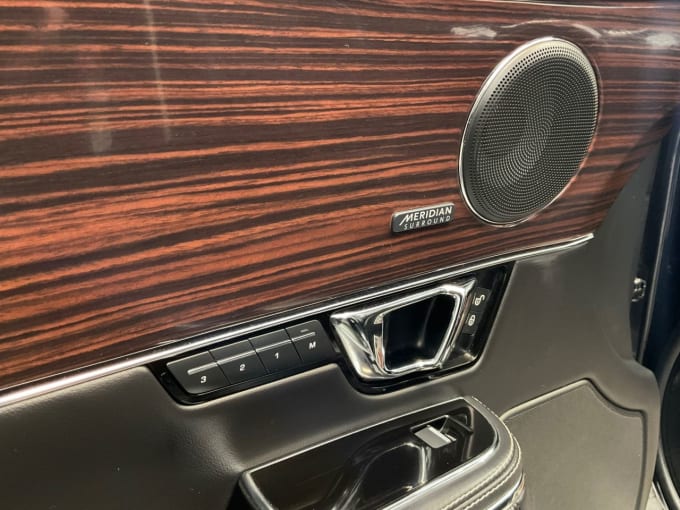2025 Jaguar Xj