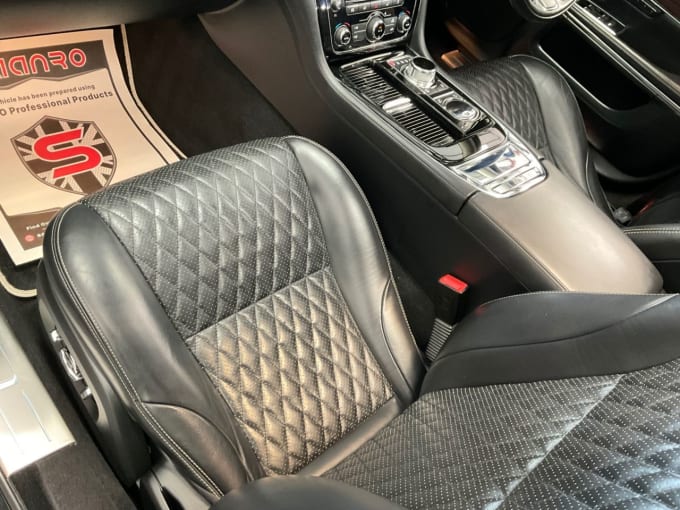 2025 Jaguar Xj
