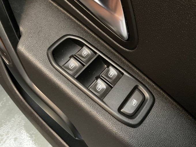2025 Dacia Duster