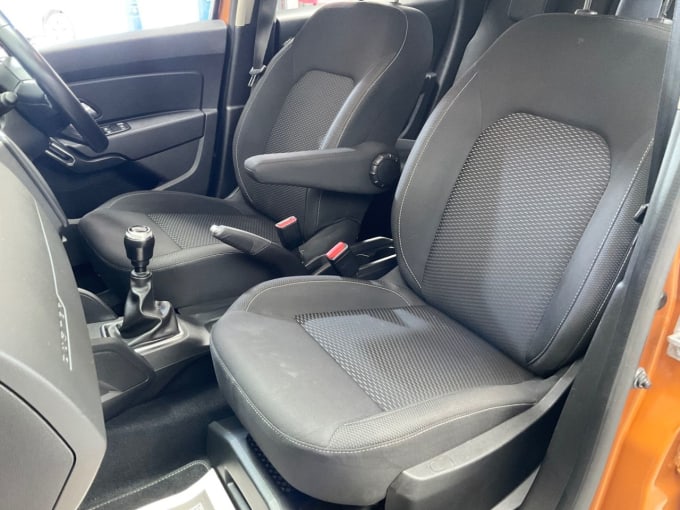 2025 Dacia Duster