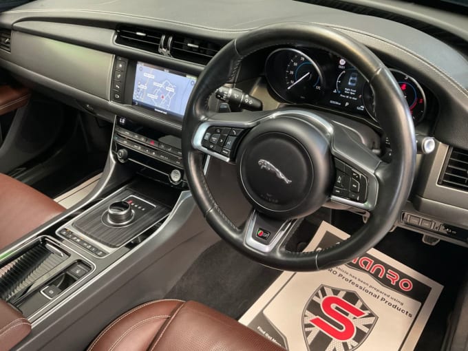 2025 Jaguar Xf