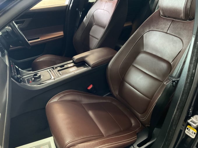 2025 Jaguar Xf