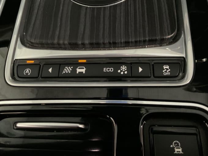 2025 Jaguar Xf