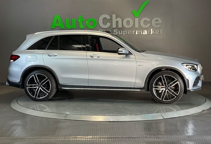 2025 Mercedes-benz Glc
