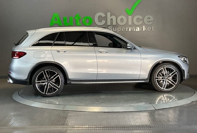 2025 Mercedes-benz Glc