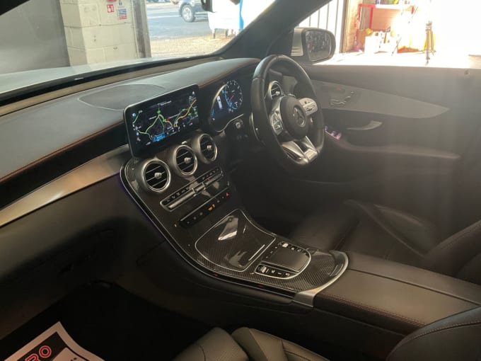 2025 Mercedes-benz Glc