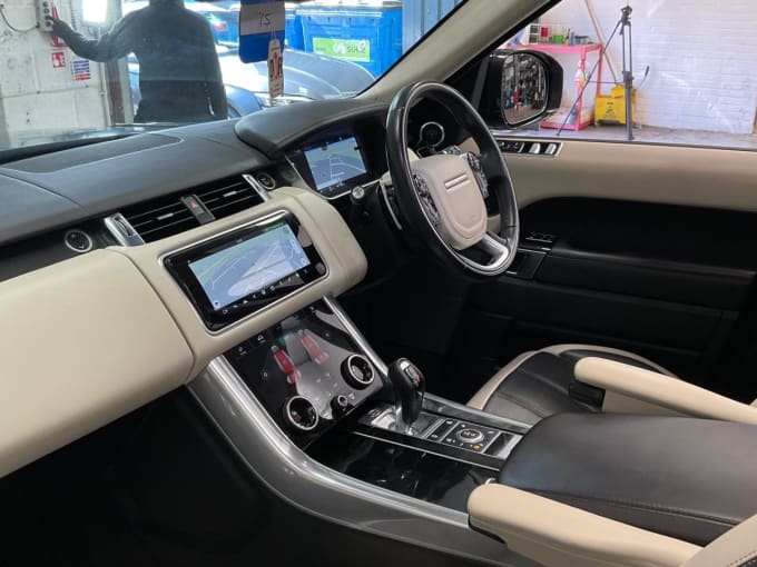2025 Land Rover Range Rover Sport