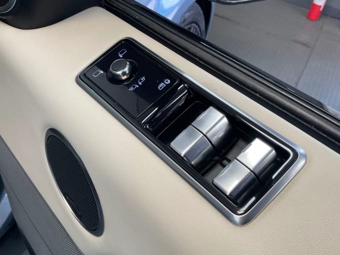 2025 Land Rover Range Rover Sport