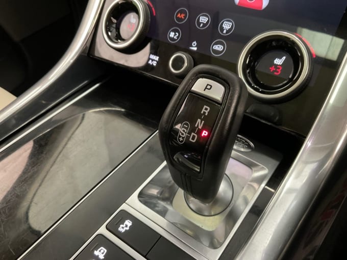 2025 Land Rover Range Rover Sport