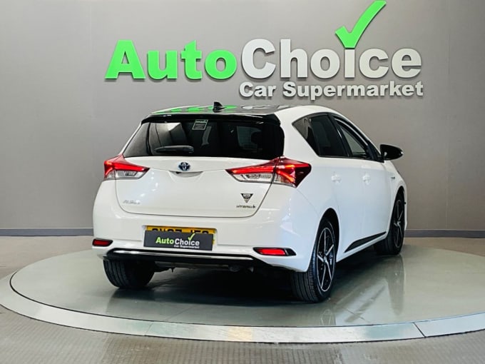 2025 Toyota Auris