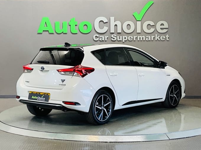 2025 Toyota Auris