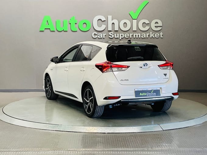 2025 Toyota Auris