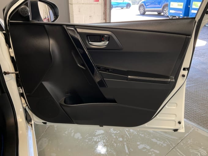2025 Toyota Auris