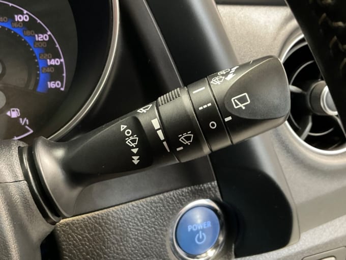 2025 Toyota Auris
