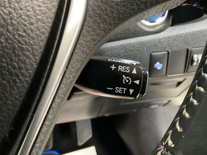 2025 Toyota Auris