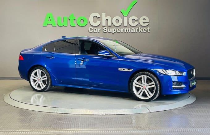 2025 Jaguar Xe