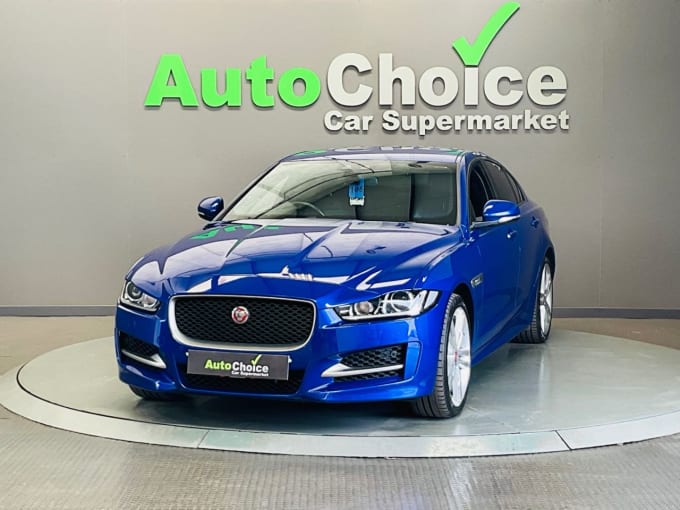 2025 Jaguar Xe