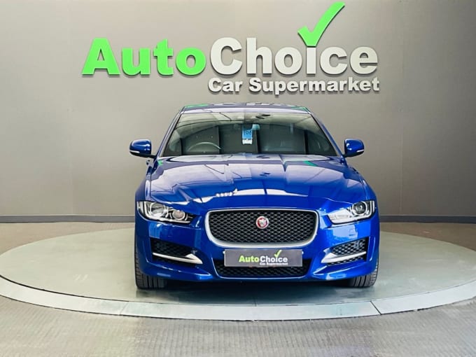 2025 Jaguar Xe