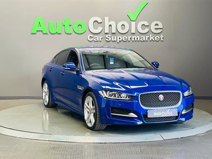 2025 Jaguar Xe