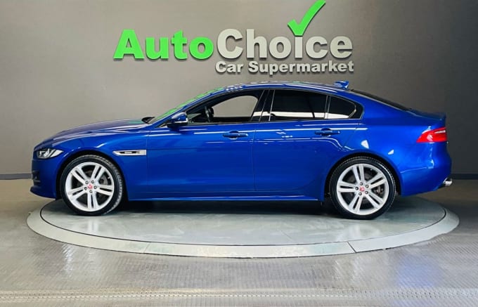 2025 Jaguar Xe