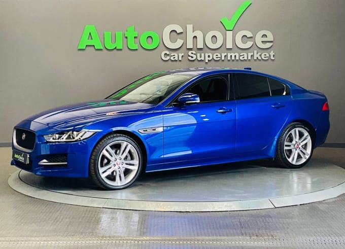 2025 Jaguar Xe