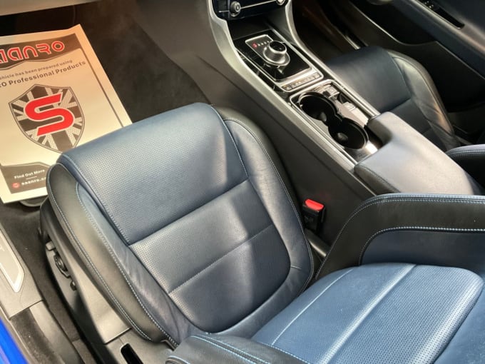 2025 Jaguar Xe