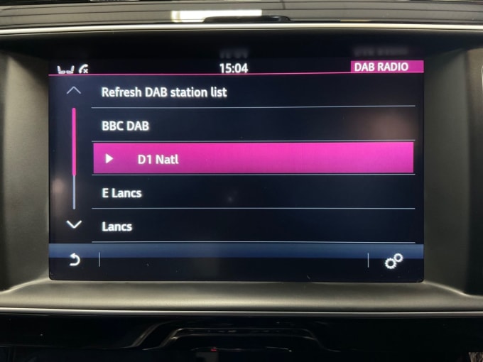2025 Jaguar Xe