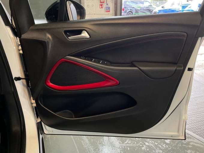 2025 Vauxhall Crossland
