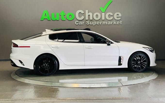 2025 Kia Stinger