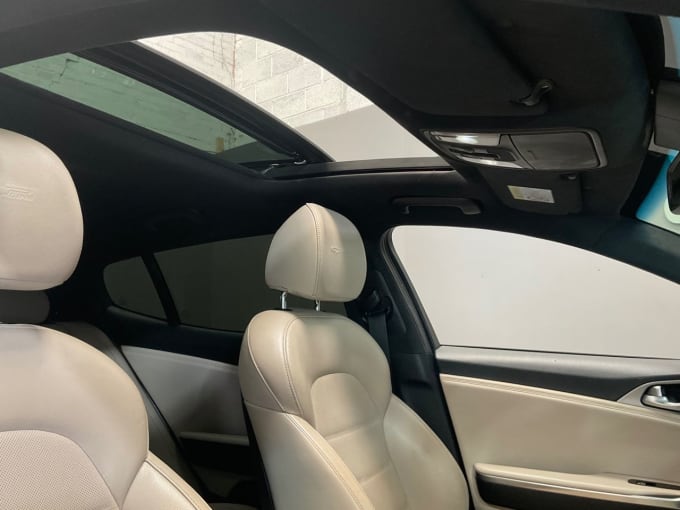 2025 Kia Stinger