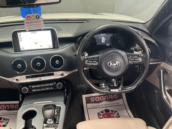 2025 Kia Stinger
