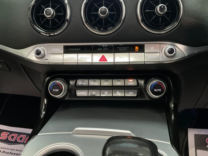 2025 Kia Stinger