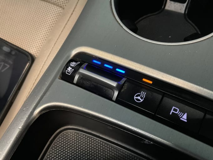2025 Kia Stinger
