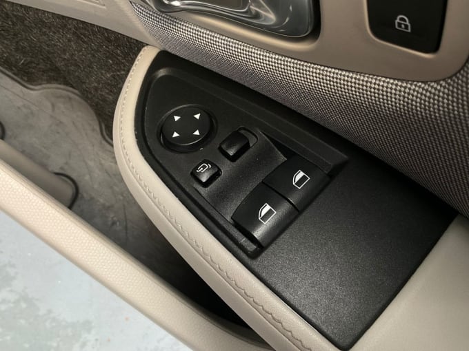 2025 BMW I3